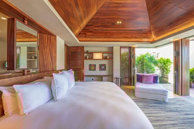 Luxury Villa Photo #58