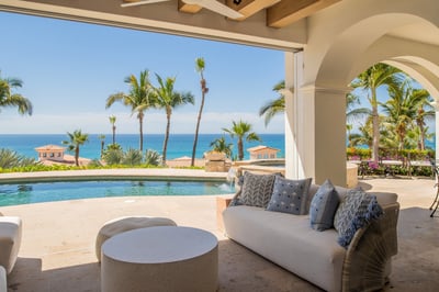 Luxury Villa Photo #15