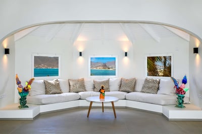 Luxury Villa Photo #18