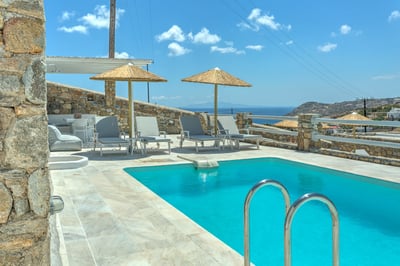 Luxury Villa Photo #2