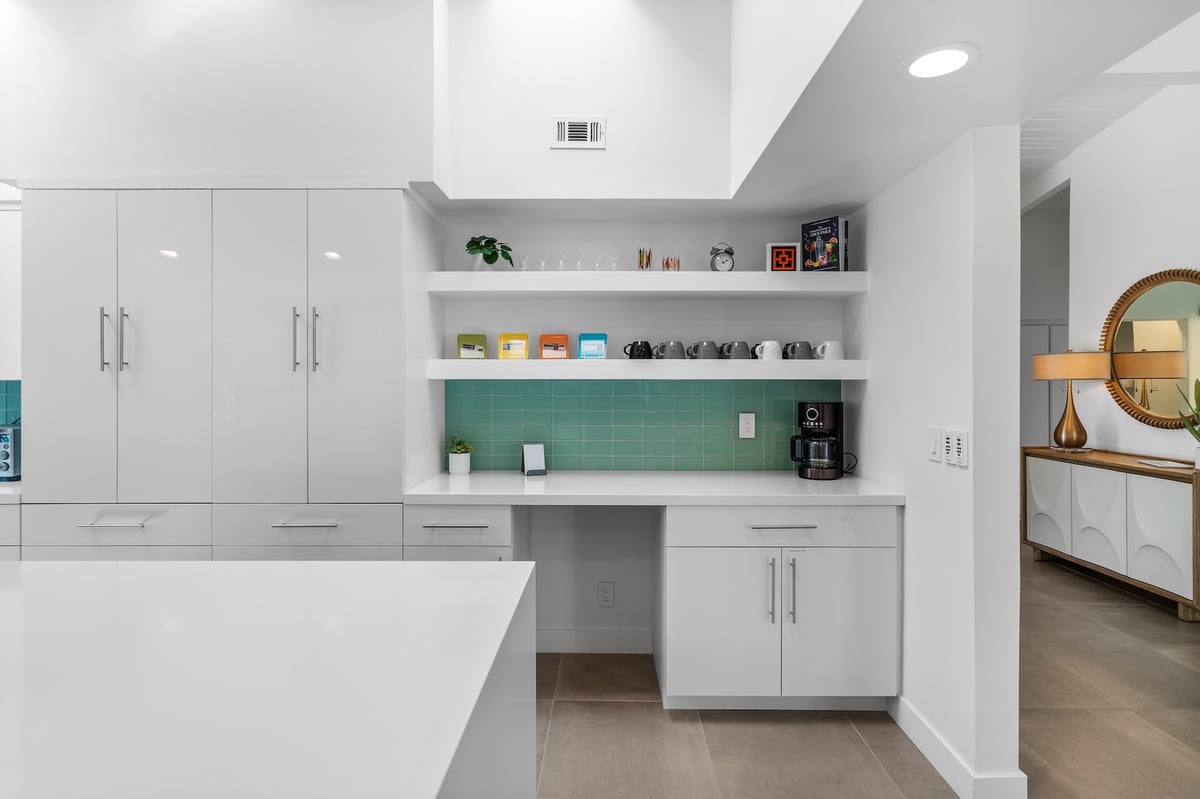 Alexander Desert Dreams