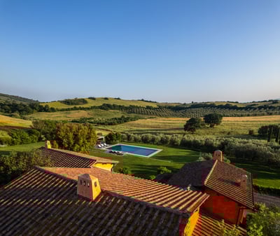 Luxury Villa Photo #9