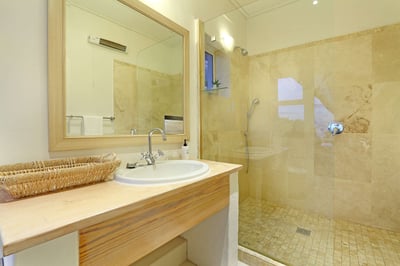 Luxury Villa Photo #18