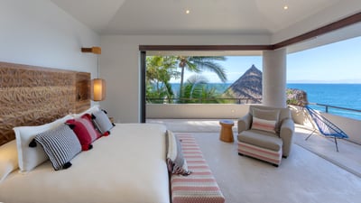 Luxury Villa Photo #28