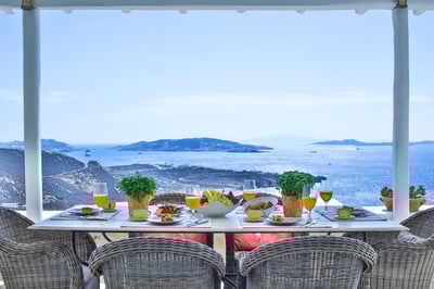 Luxury Villa Photo #3