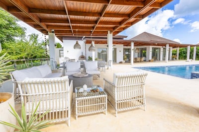 Luxury Villa Photo #7