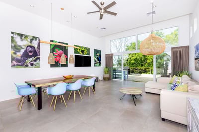 Luxury Villa Photo #15