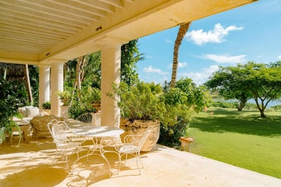 Luxury Villa Photo #12