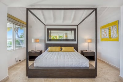 Luxury Villa Photo #21