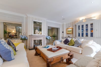 Luxury Villa Photo #21