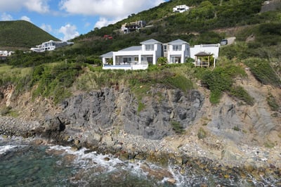 Luxury Villa Photo #30