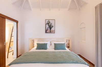 Luxury Villa Photo #20