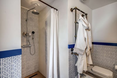 Luxury Villa Photo #31
