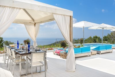 Luxury Villa Photo #4