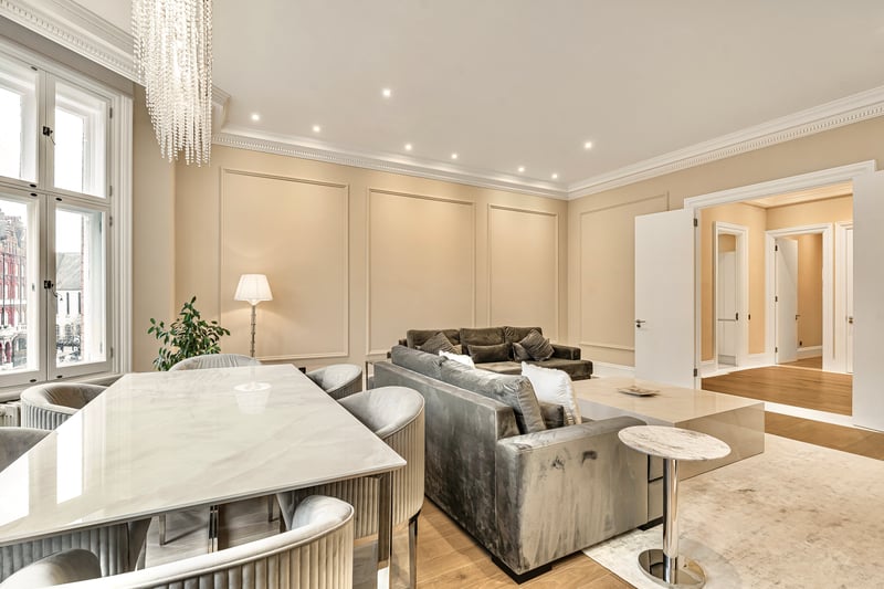 The Knightsbridge
