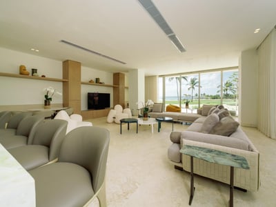 Large luxury villa with full staff and ocean views