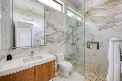 Luxury Villa Photo #30