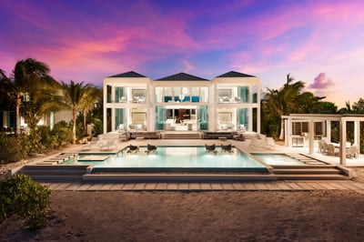 Luxury Villa Photo #3