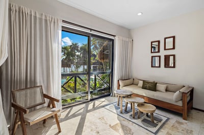 Luxury Villa Photo #23