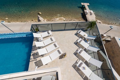 Luxury Villa Photo #6