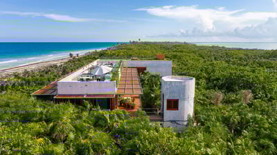 Luxury Villa Photo #3