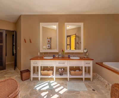Luxury Villa Photo #65