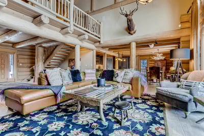 Luxury Villa Photo #6