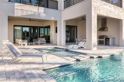 Luxury Villa Photo #5