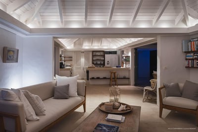 Luxury Villa Photo #12