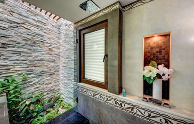 Luxury Villa Photo #32