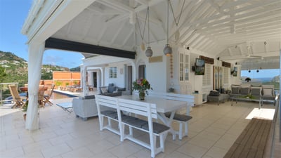 Luxury Villa Photo #16
