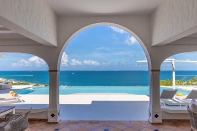 Luxury Villa Photo #9