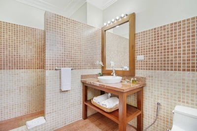 Luxury Villa Photo #32