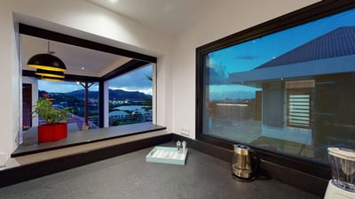 Luxury Villa Photo #32