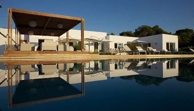 Luxury Villa Photo #4