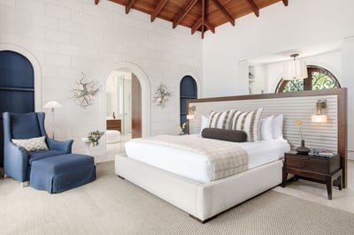 Luxury Villa Photo #37