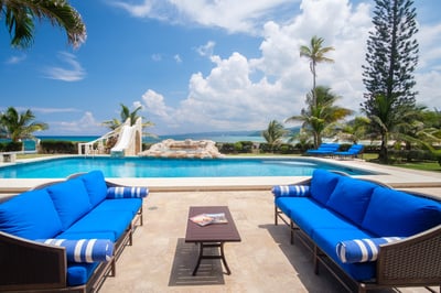Luxury Villa Photo #7