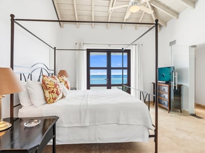 Luxury Villa Photo #39