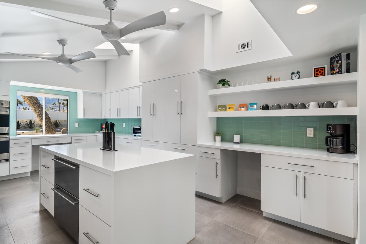 Alexander Desert Dreams