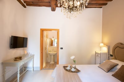 Luxury Villa Photo #22