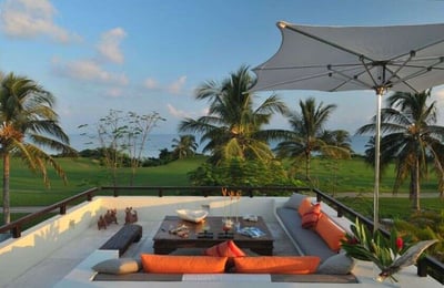 Luxury Villa Photo #7