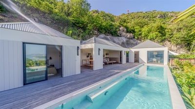 Luxury Villa Photo #6