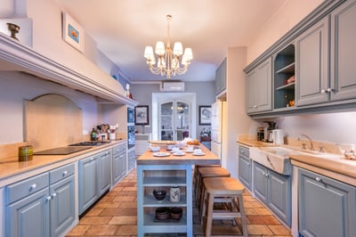 Luxury Villa Photo #17