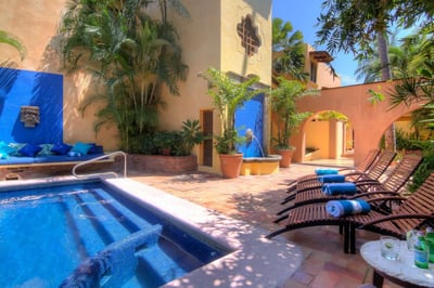Luxury Villa Photo #4