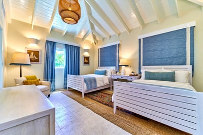 Luxury Villa Photo #40