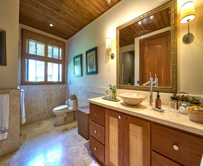 Luxury Villa Photo #28