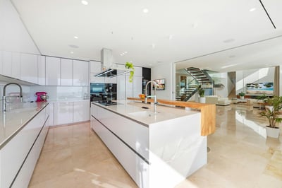Luxury Villa Photo #27