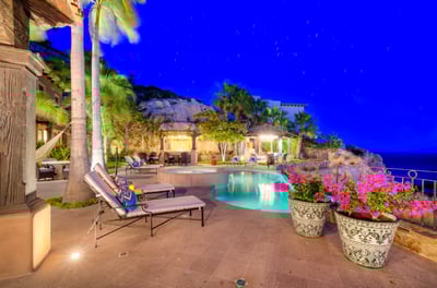 Luxury Villa Photo #6
