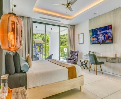Luxury Villa Photo #40