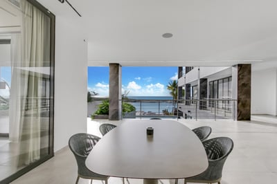 Luxury Villa Photo #15